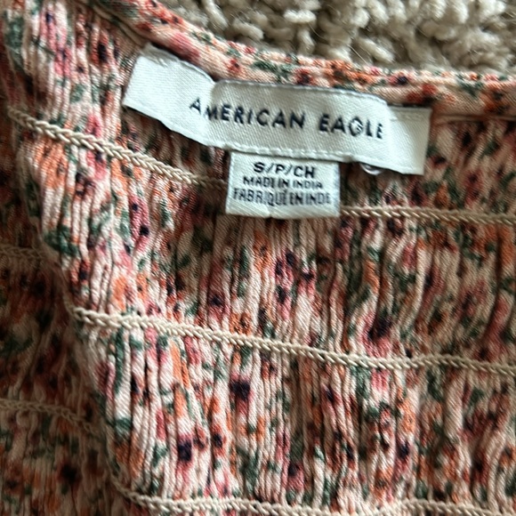 Bundle of 2 American Eagle Tops - Picture 4 of 4
